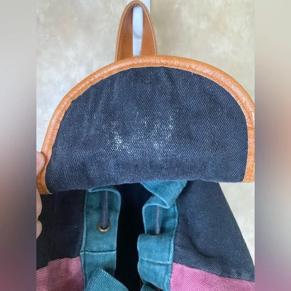 Arizona Jean Company Vintage Multicolor Canvas Backpack with Leather Accents - Picture 10 of 11